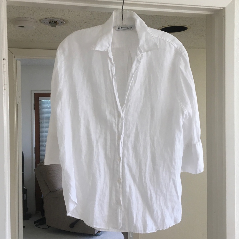 ZARA/BASIC V-NECK BUTTON FRONT SIDE SLIT SHIRT/NEW - image 3